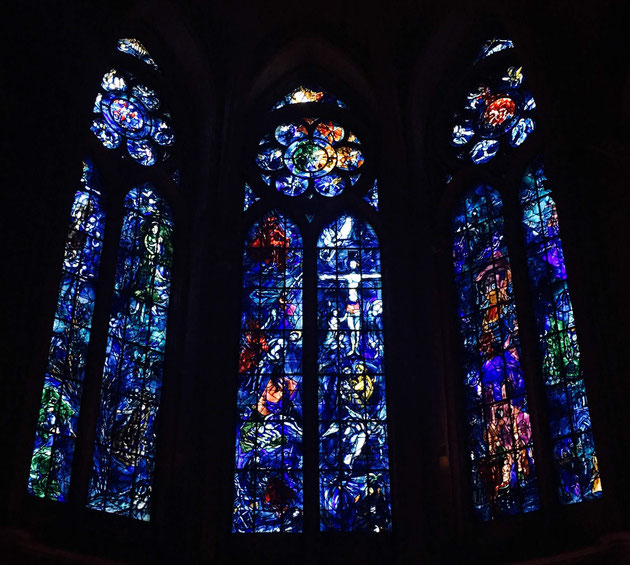 シャガールの信仰が生み出した ランス大聖堂の光り輝くステンドグラス アトリエ ブランカ 新art Blog